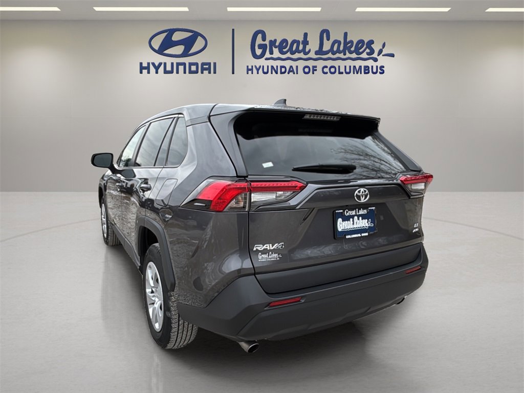 Used 2022 Toyota RAV4 LE image 3