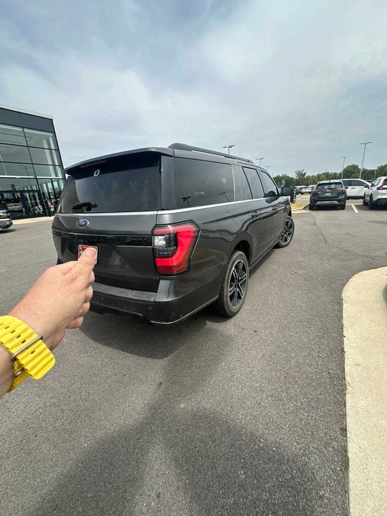 Used 2021 Ford Expedition Max Limited RWD image 4