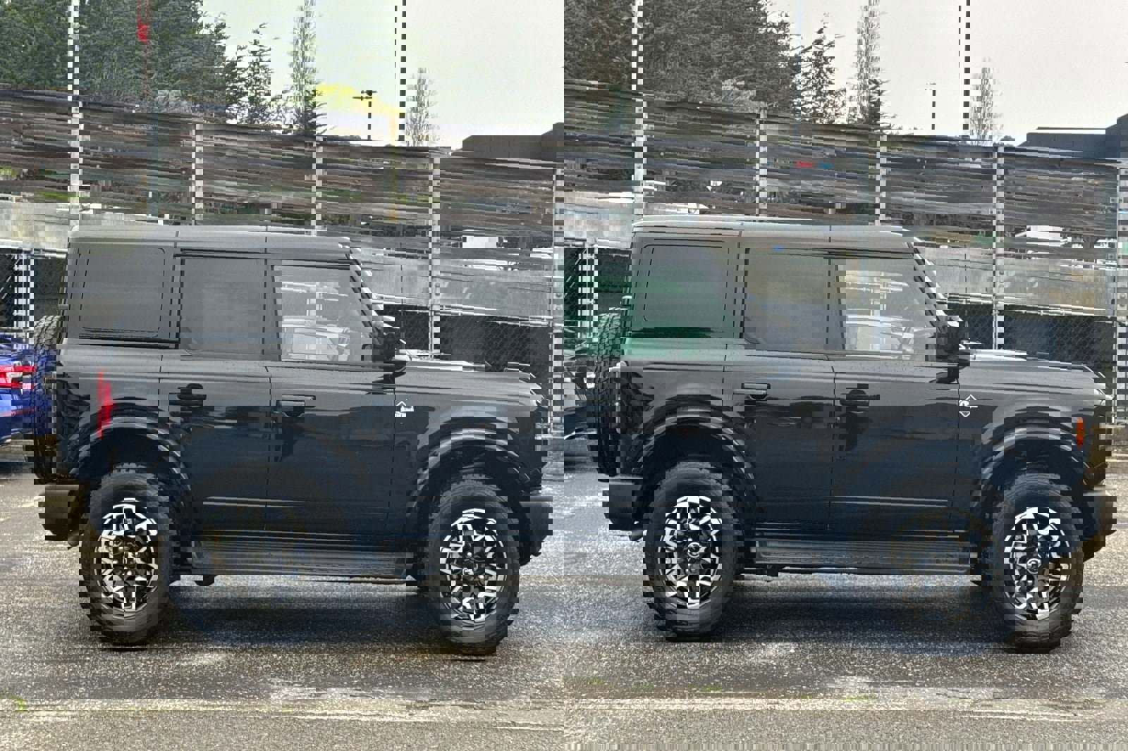 Certified 2025 Ford Bronco Outer Banks image 3