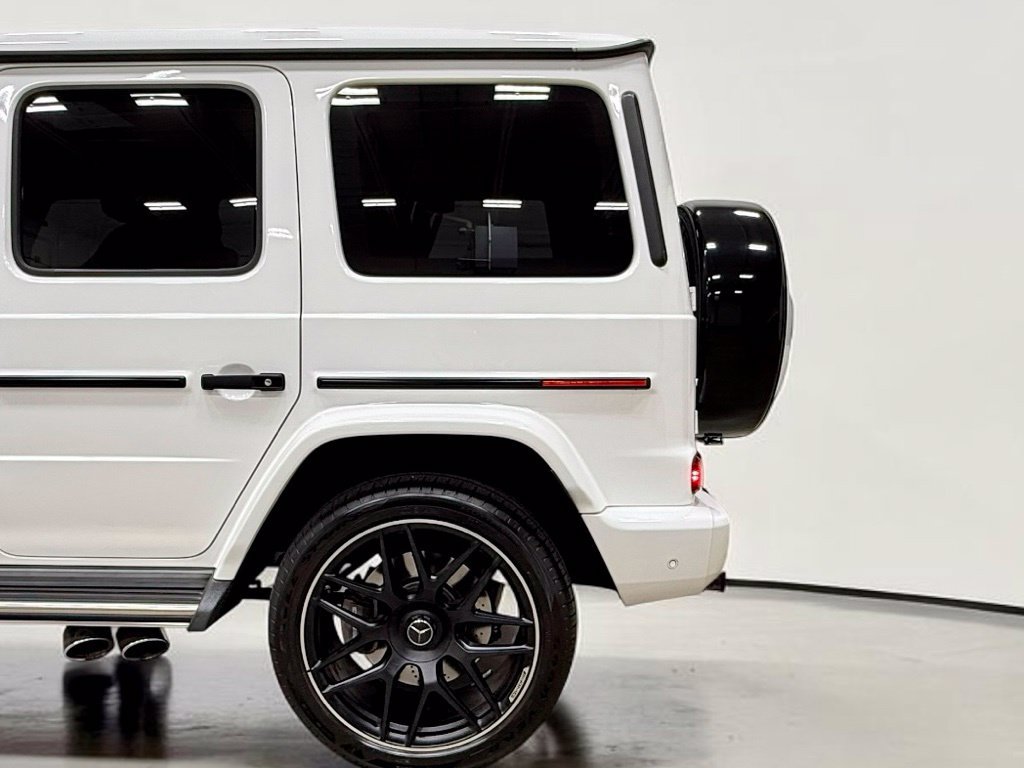 Used 2022 Mercedes-Benz G 63 AMG 4MATIC w/ AMG Performance Package image 15