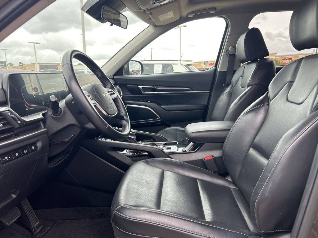 Used 2025 Kia Telluride S AWD/4WD image 14