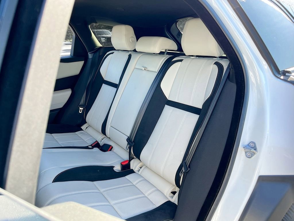 Used 2023 Land Rover Range Rover Velar R-Dynamic S image 26