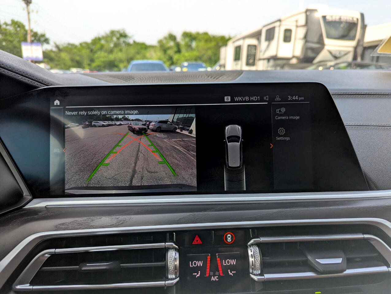 Used 2022 BMW X7 xDrive40i w/ Luxury Seating Package image 22