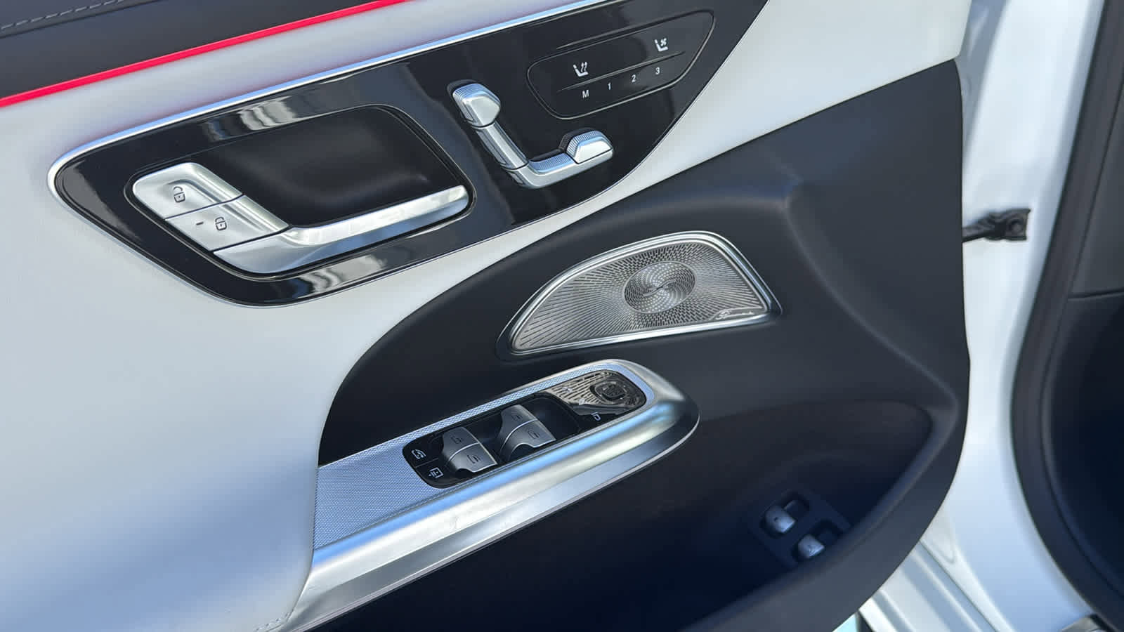 New 2026 Mercedes-Benz E 53 AMG e 4MATIC Sedan image 16