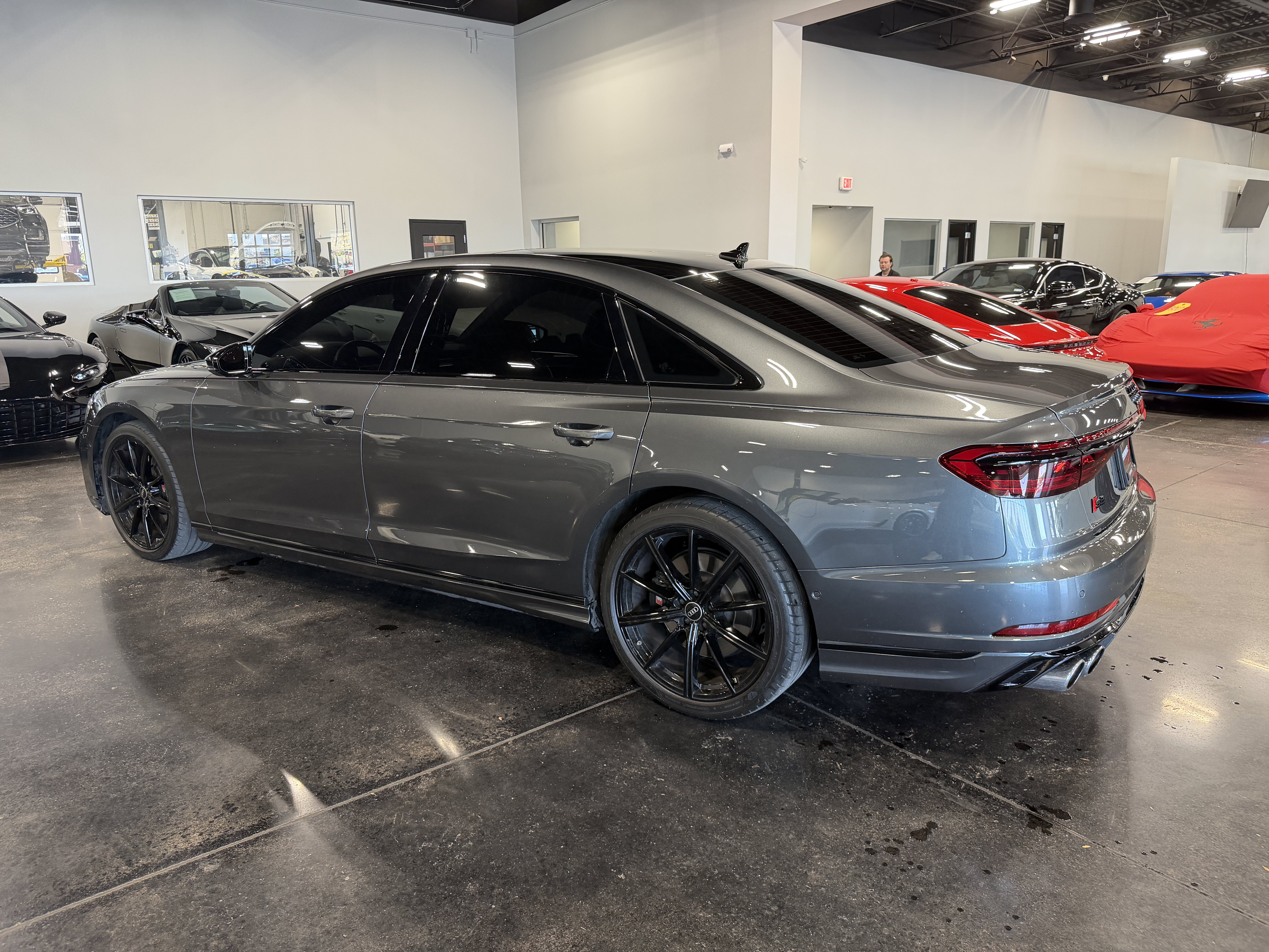 Used 2024 Audi S8 AWD/4WD image 5