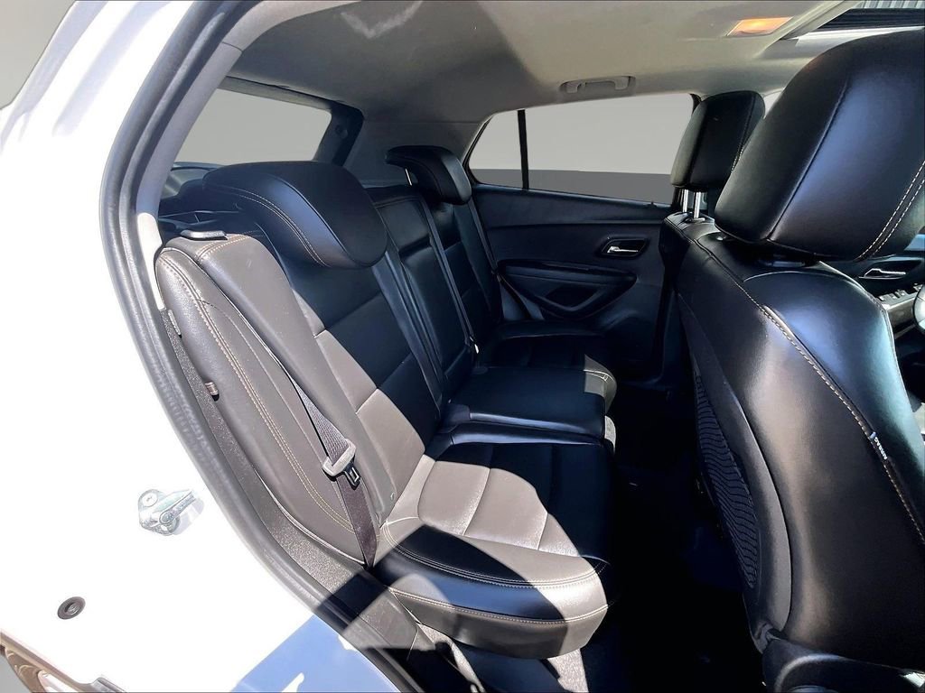 Used 2018 Chevrolet Trax Premier w/ LPO, Protection Package AWD/4WD image 29