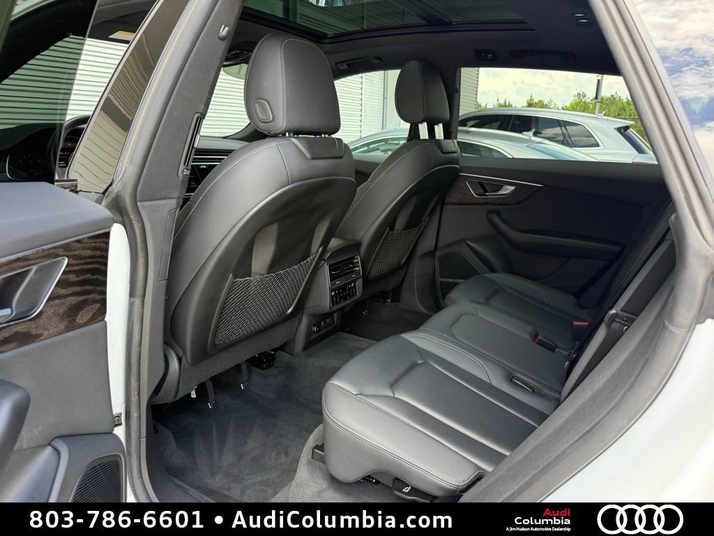 Used 2021 Audi Q8 Premium Plus w/ Premium Plus Package AWD/4WD image 25