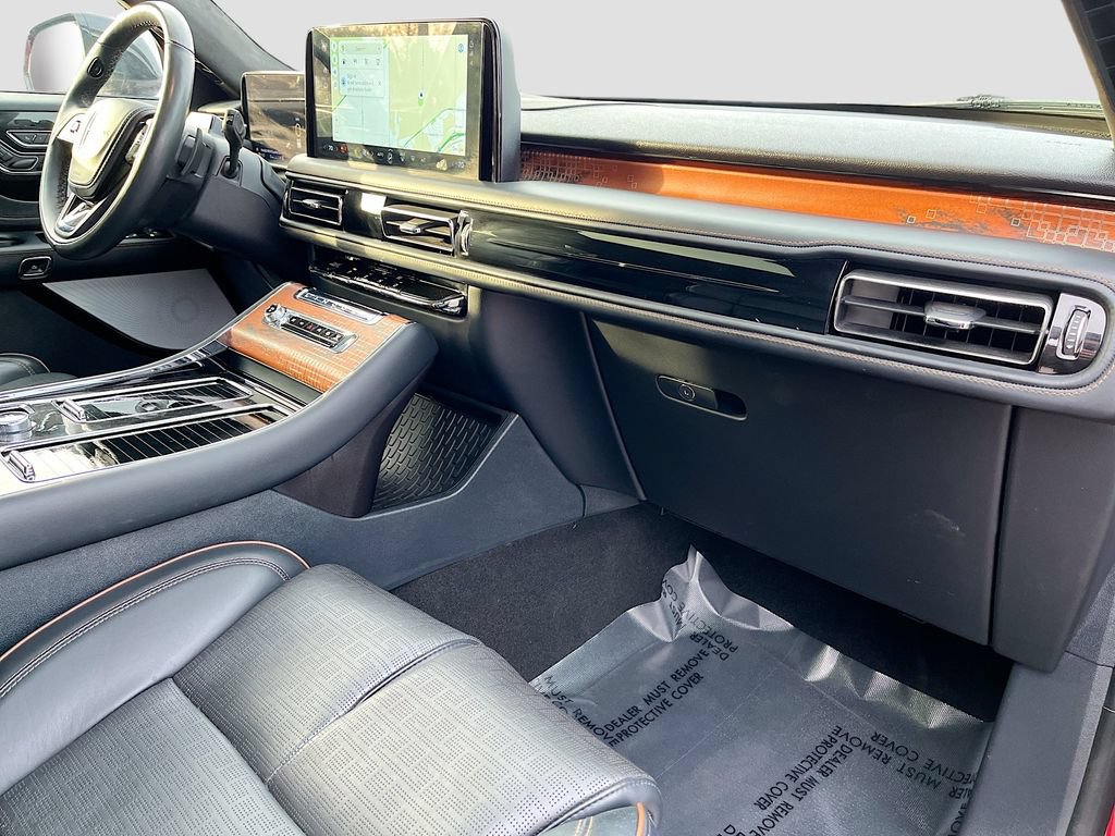 Used 2025 Lincoln Aviator Black Label AWD/4WD image 30