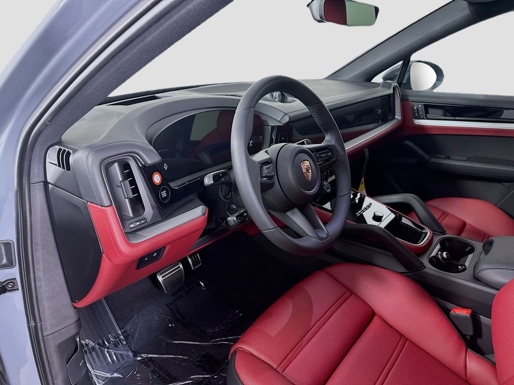 Certified 2026 Porsche Cayenne S image 4