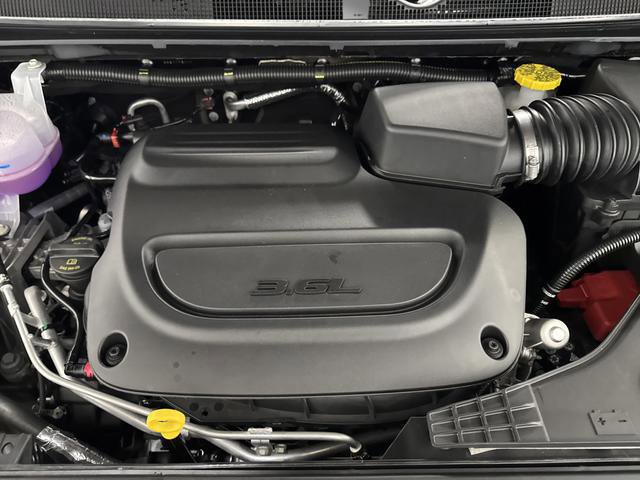 New 2026 Chrysler Pacifica Select image 39