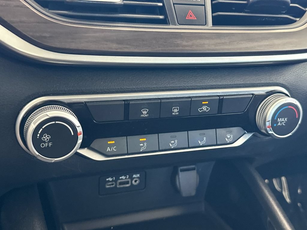 Used 2024 Nissan Altima 2.5 SV FWD image 18