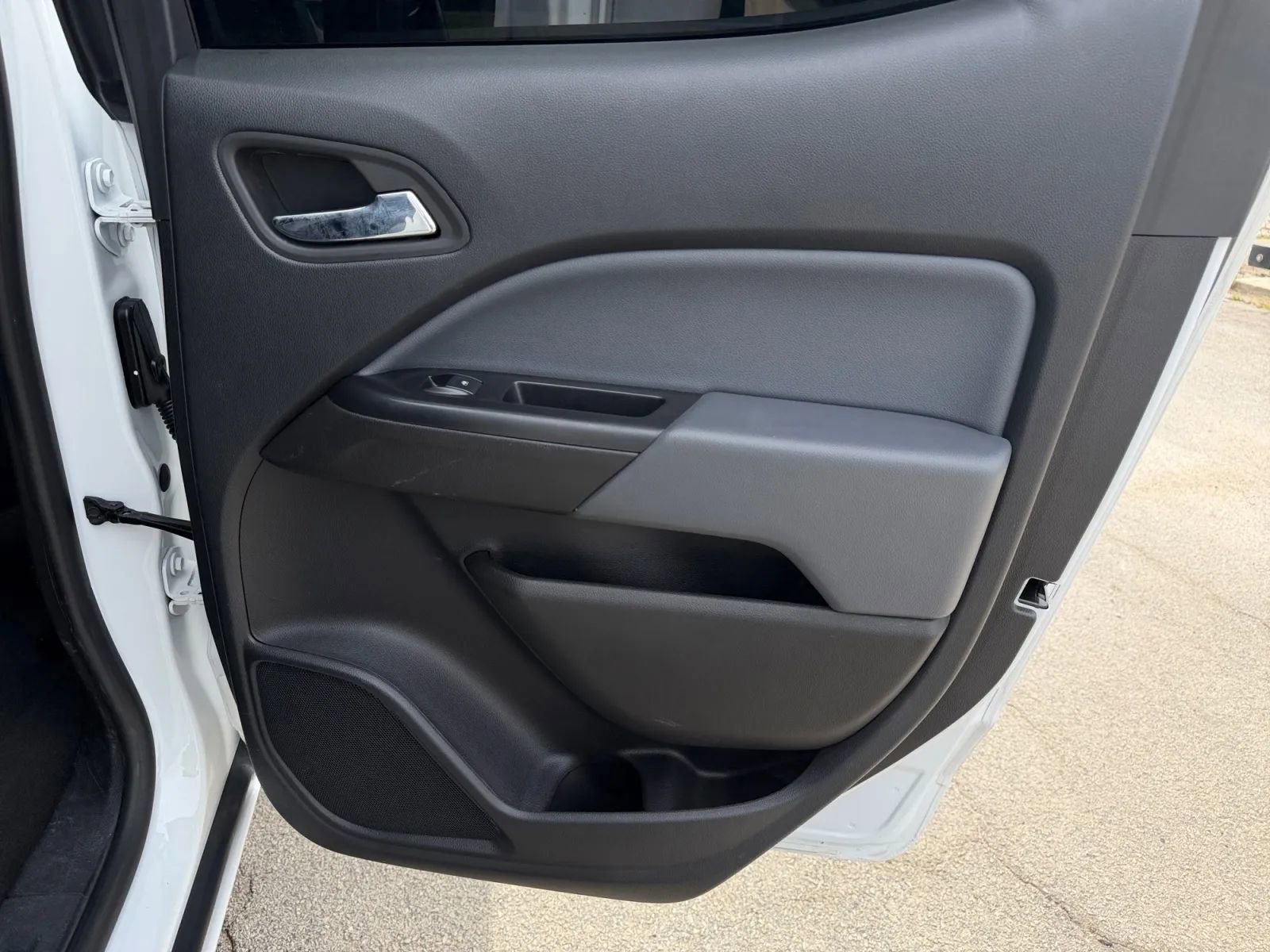 Used 2022 Chevrolet Colorado Z71 w/ Safety Package RWD image 24