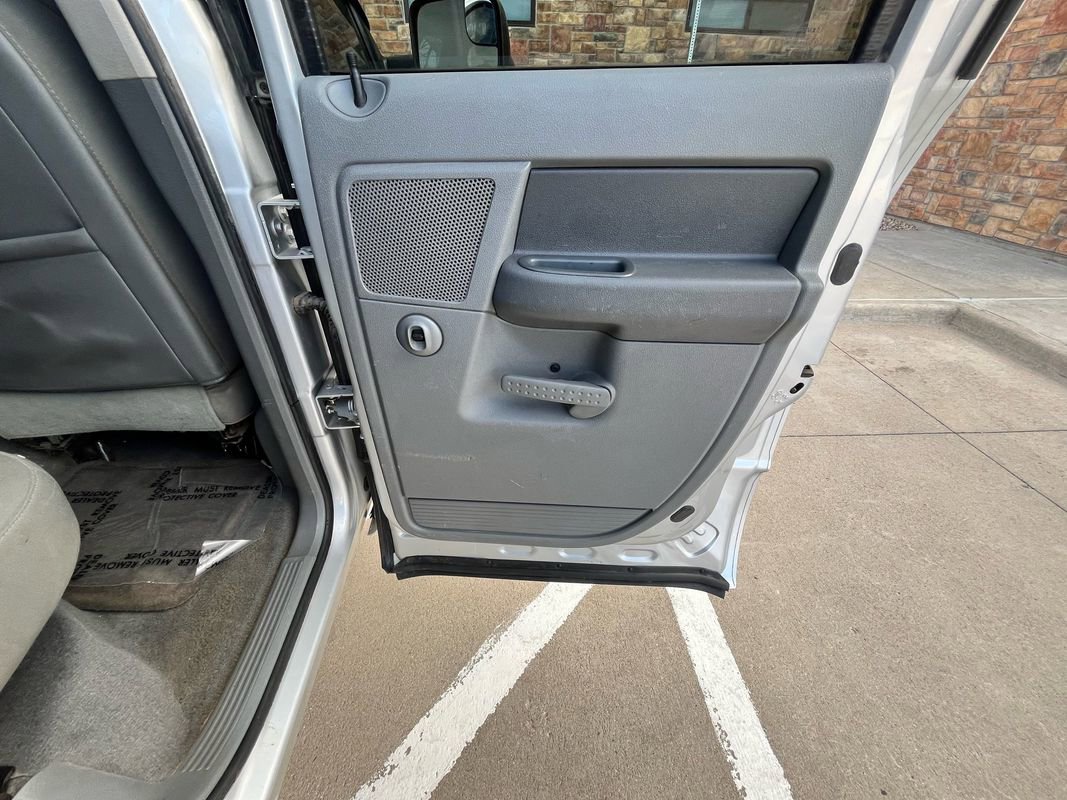 Used 2006 Dodge Ram 2500 Truck SLT w/ Quad Cab Big Horn Value Group image 16