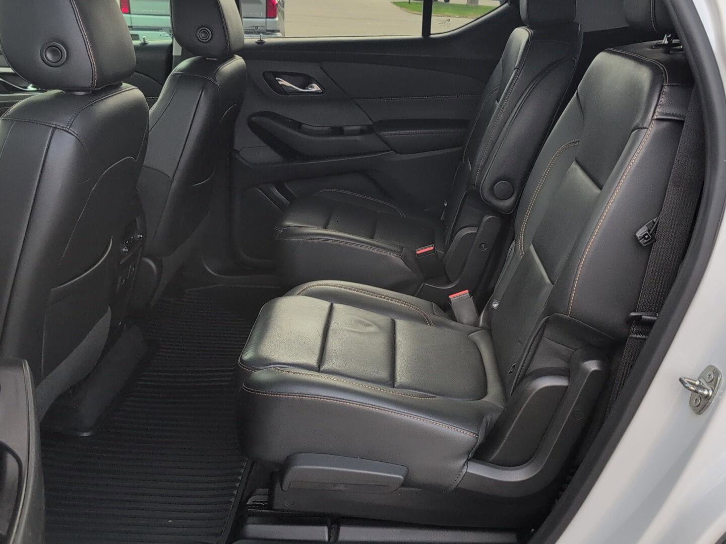 Used 2019 Chevrolet Traverse RS image 15