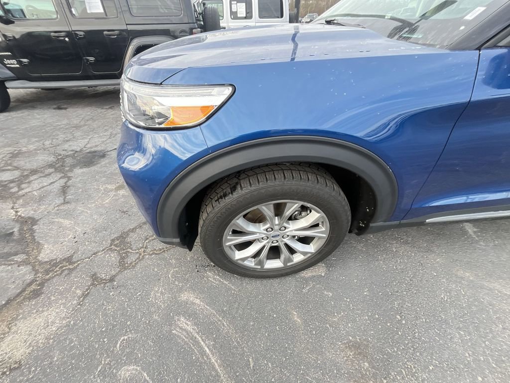 Used 2022 Ford Explorer Limited w/ Equipment Group 301A image 10