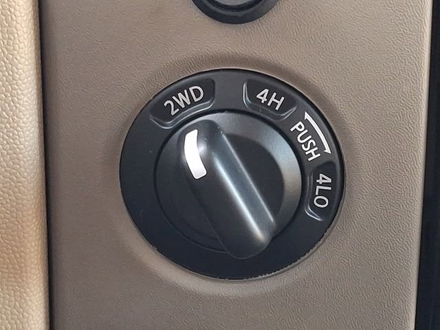 Used 2015 Nissan Titan SV w/ SV Value Truck Package image 23