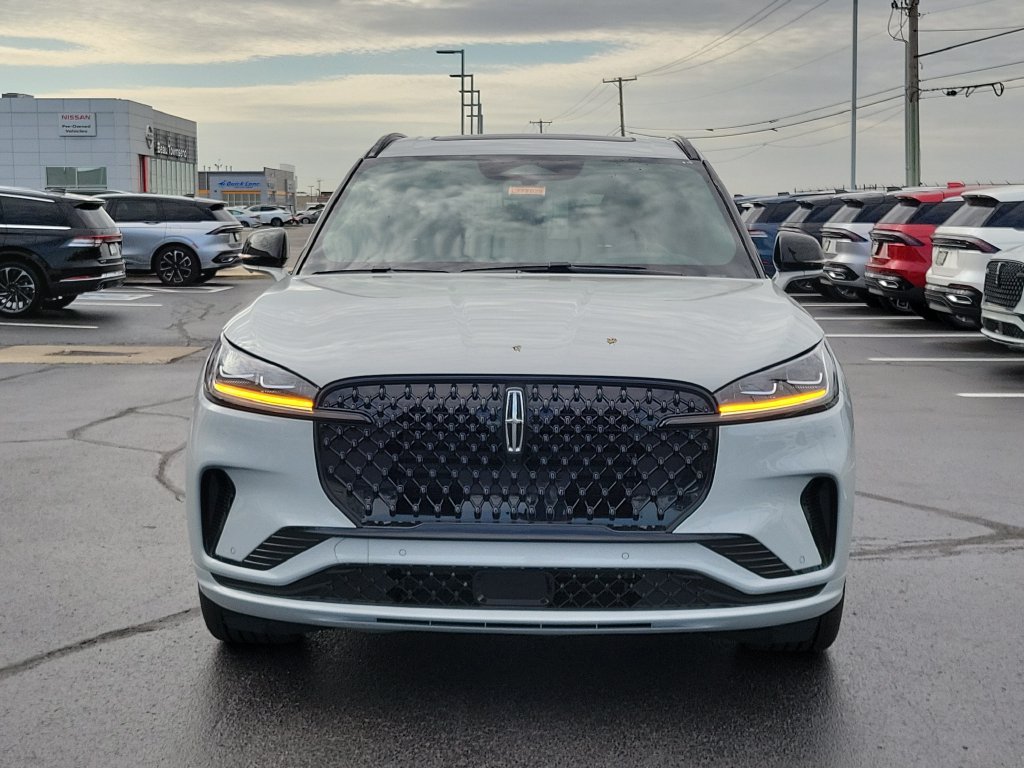 New 2027 Lincoln Aviator Reserve AWD/4WD image 2