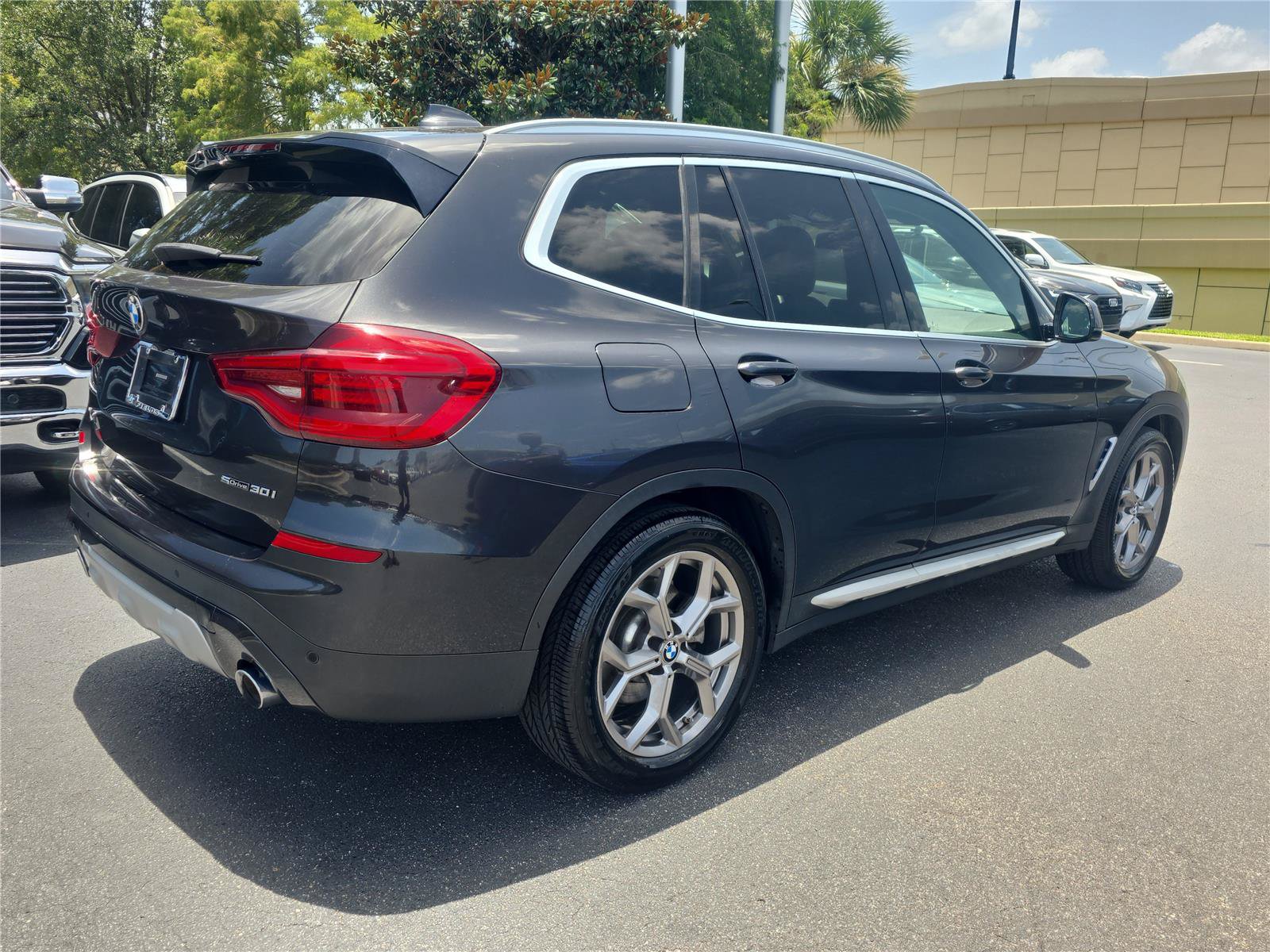 Used 2021 BMW X3 sDrive30i w/ Convenience Package (ZC2) RWD image 4