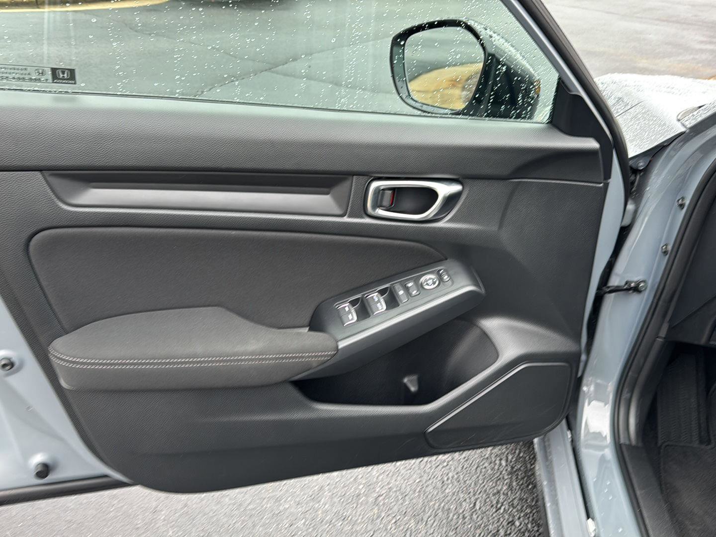 Used 2025 Honda Civic Sport image 14