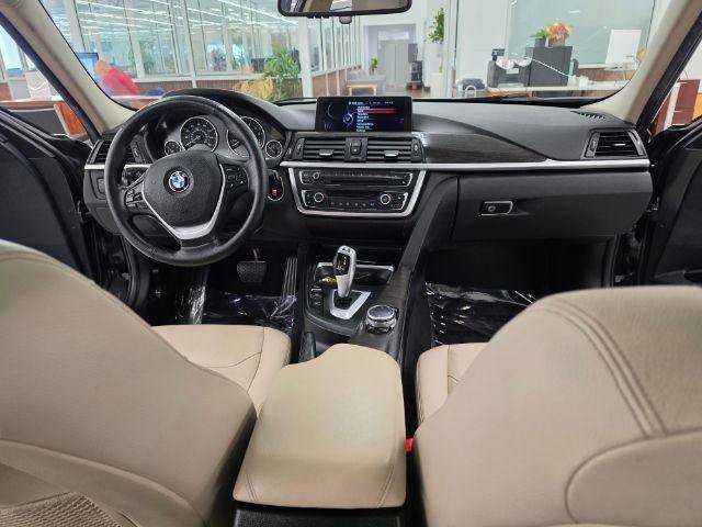Used 2015 BMW 328i xDrive Sedan AWD/4WD image 9