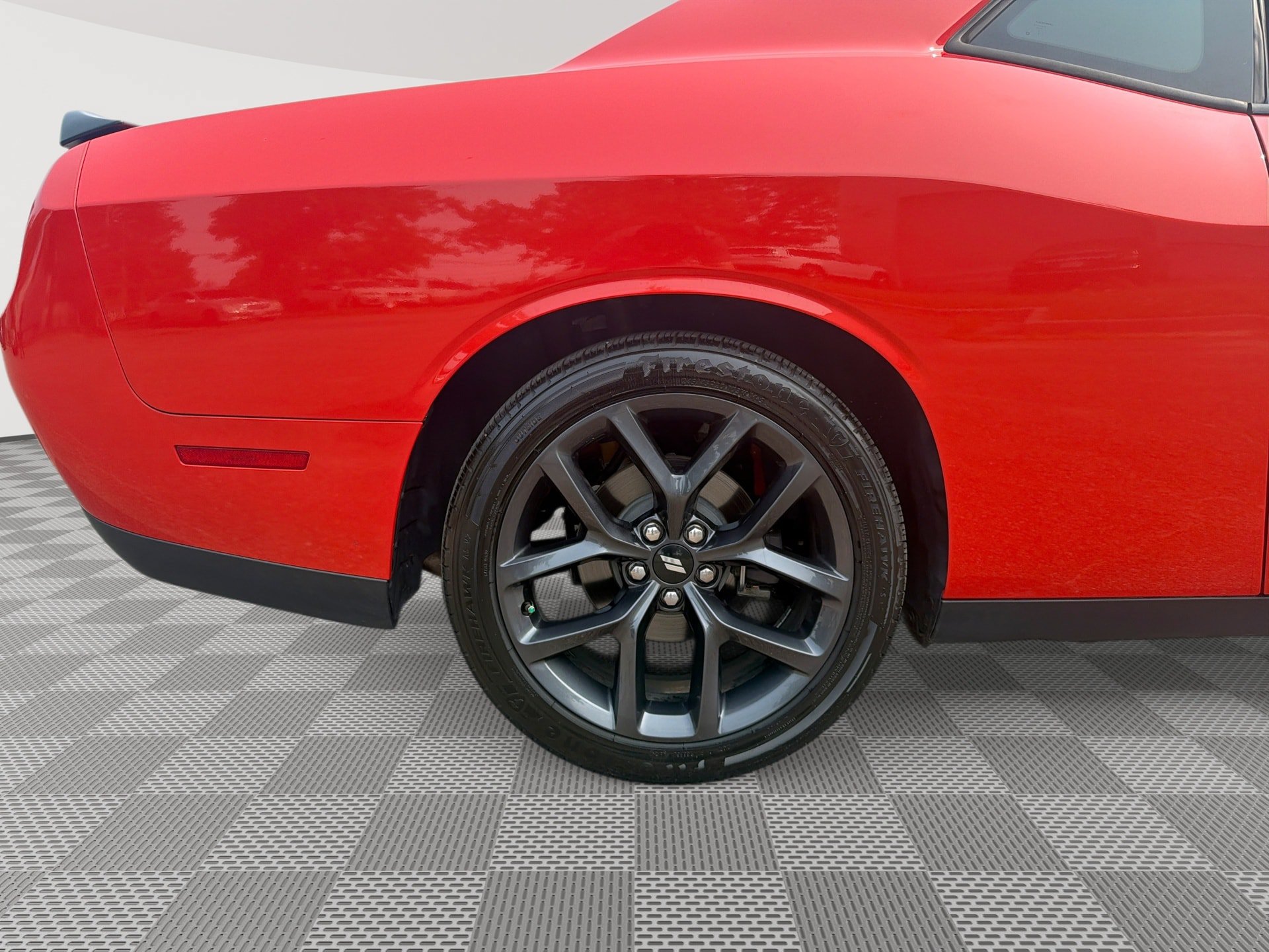 Used 2019 Dodge Challenger R/T w/ Blacktop Package RWD image 29