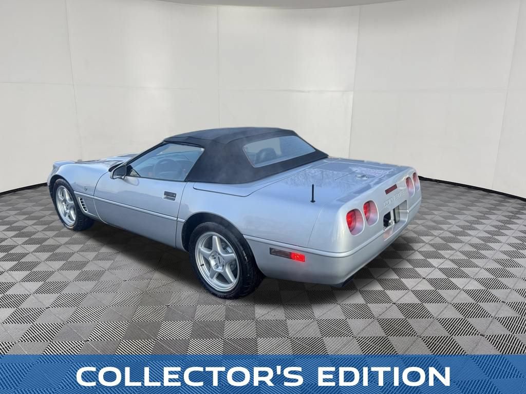 Used 1996 Chevrolet Corvette Convertible RWD image 5