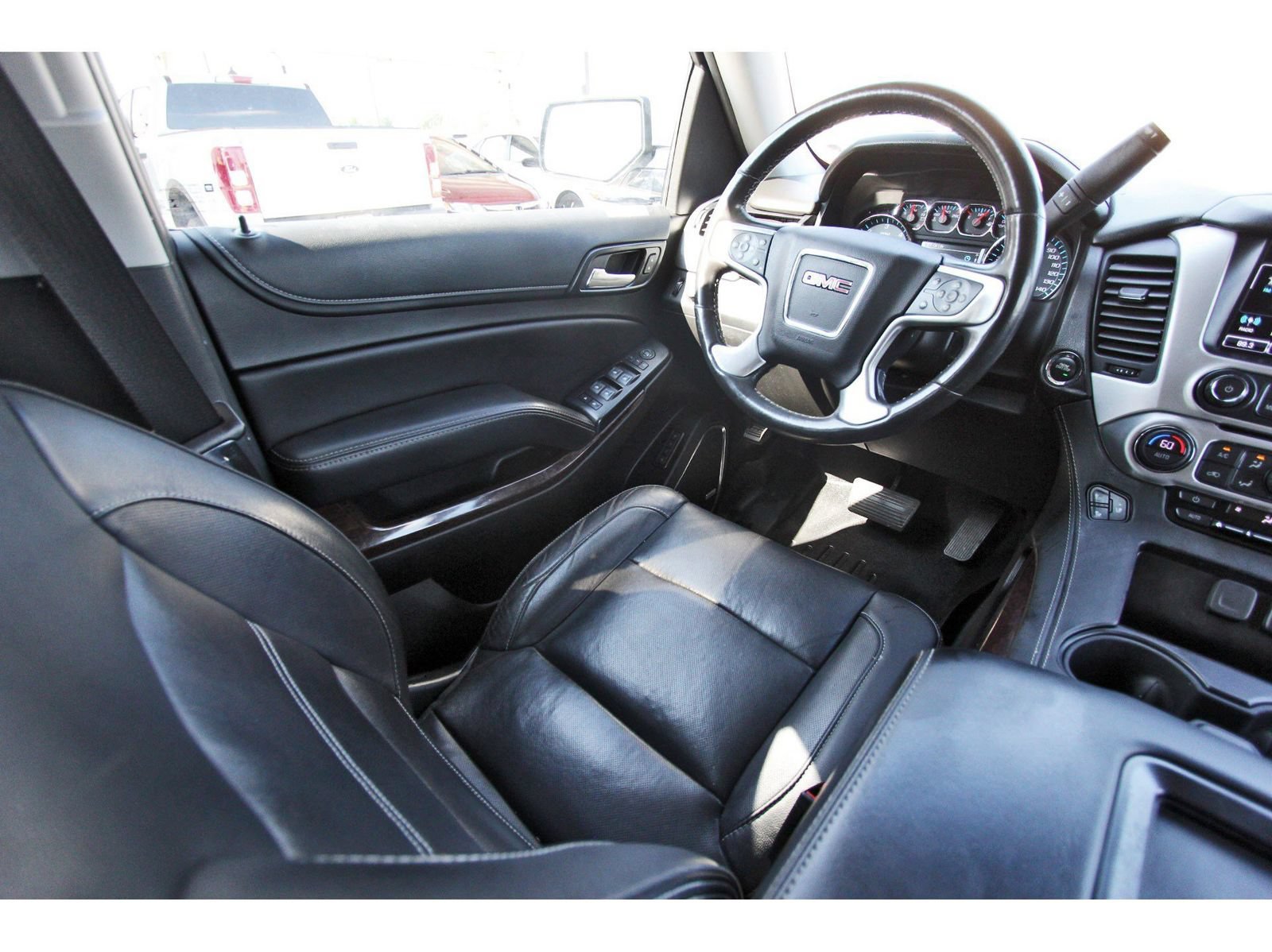 Used 2020 GMC Yukon SLT w/ Open Road Package RWD image 11