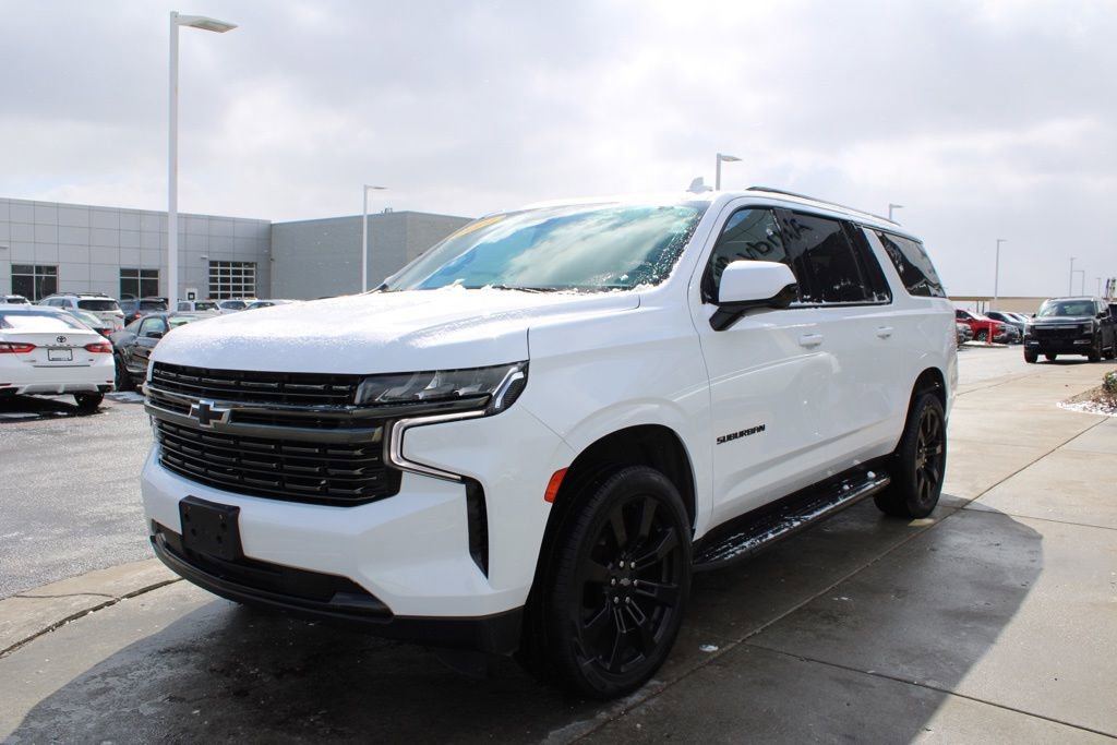 Used 2021 Chevrolet Suburban RST image 3