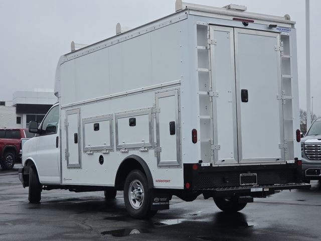 New 2026 Chevrolet Express 3500 w/ Power Convenience Package RWD image 21