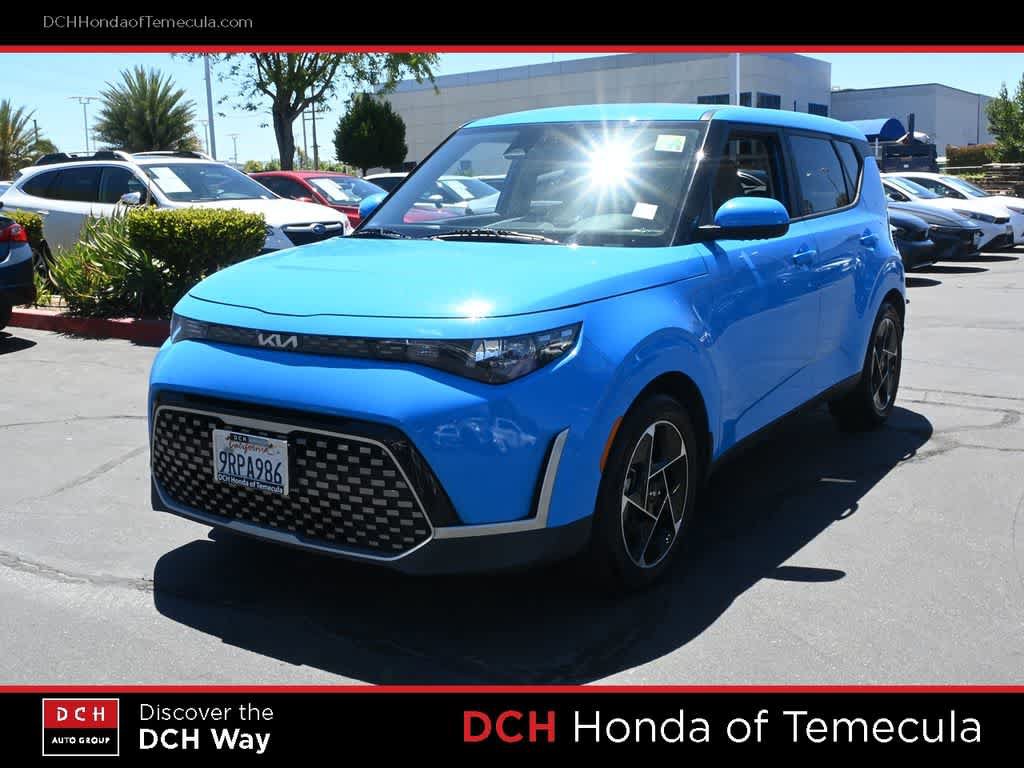 Used 2023 Kia Soul EX FWD image 1