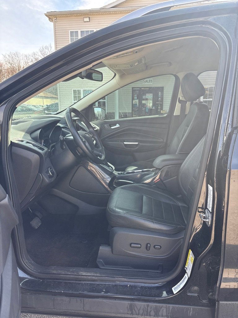 Used 2014 Ford Escape Titanium w/ Equipment Group 401A image 9