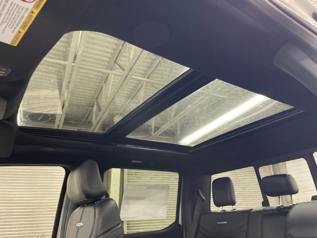 New 2026 Ford F250 Platinum AWD/4WD image 9