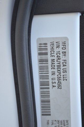 Used 2023 Jeep Grand Cherokee 4WD 4xe w/ Luxury Tech Group II image 14