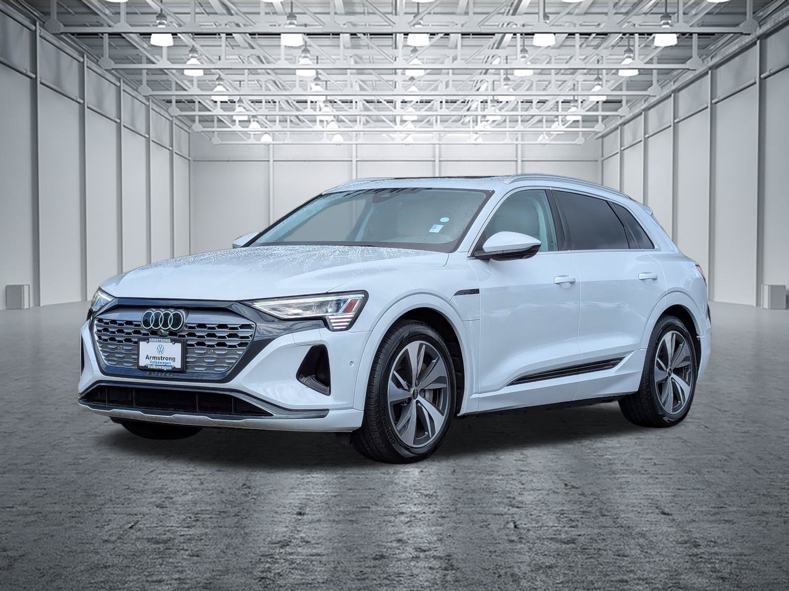 Used 2024 Audi Q8 e-tron Premium Plus w/ Premium Plus Package AWD/4WD image 9