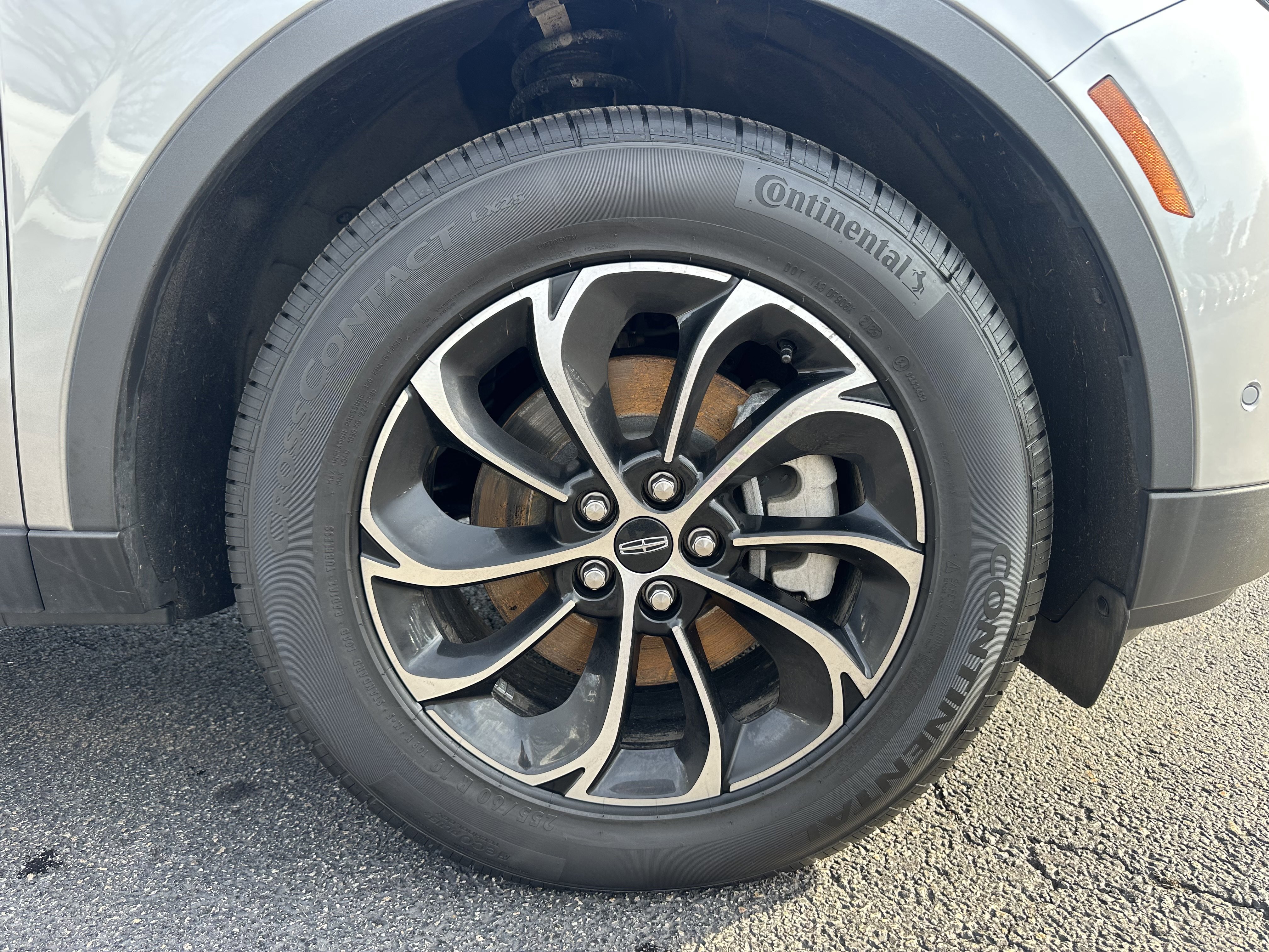 Used 2024 Lincoln Nautilus Premier w/ Equipment Group 102A image 8