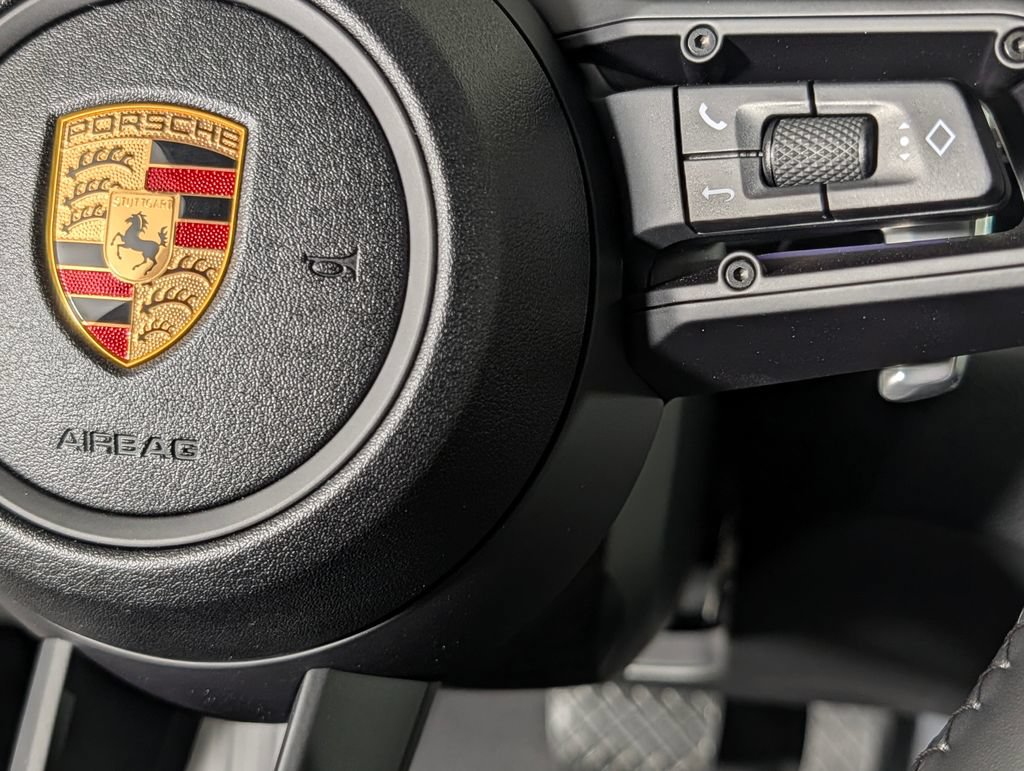 New 2026 Porsche Macan AWD/4WD image 38