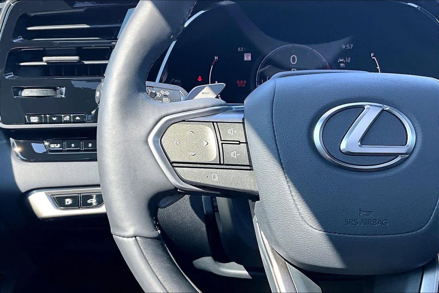 Used 2024 Lexus RX 350 AWD w/ Convenience Package image 25