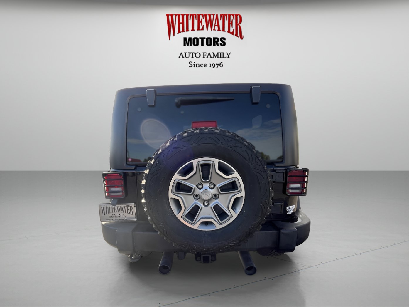 Used 2016 Jeep Wrangler Rubicon w/ Power Convenience Group AWD/4WD image 5