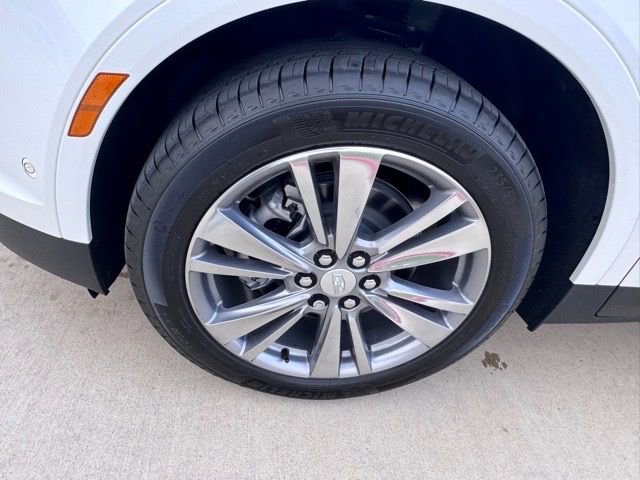 New 2026 Cadillac XT5 Premium Luxury w/ Driver Assist Package image 9