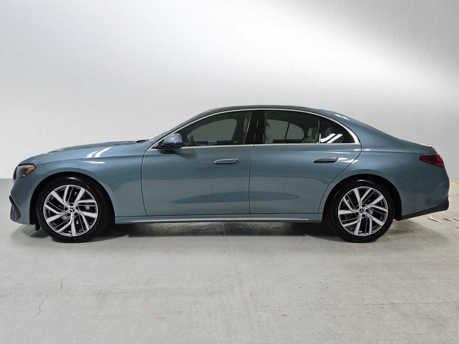 New 2026 Mercedes-Benz E 350 4MATIC Sedan image 6