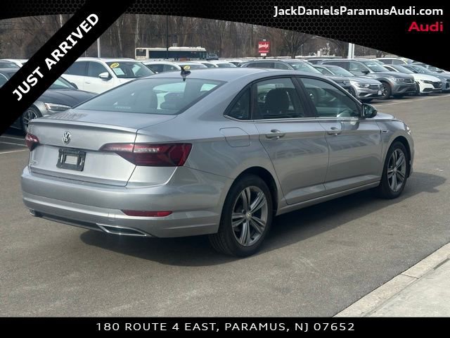 Used 2020 Volkswagen Jetta R-Line w/ R-Line Cold Weather Package image 6
