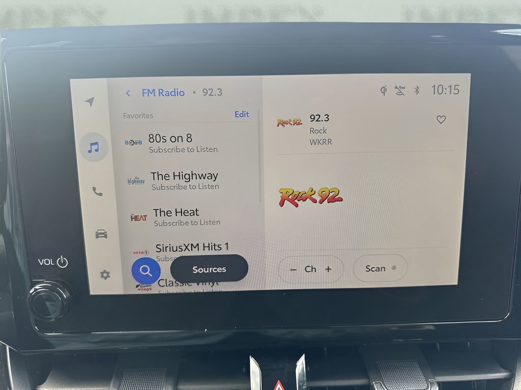 Used 2025 Toyota Corolla Cross LE image 16
