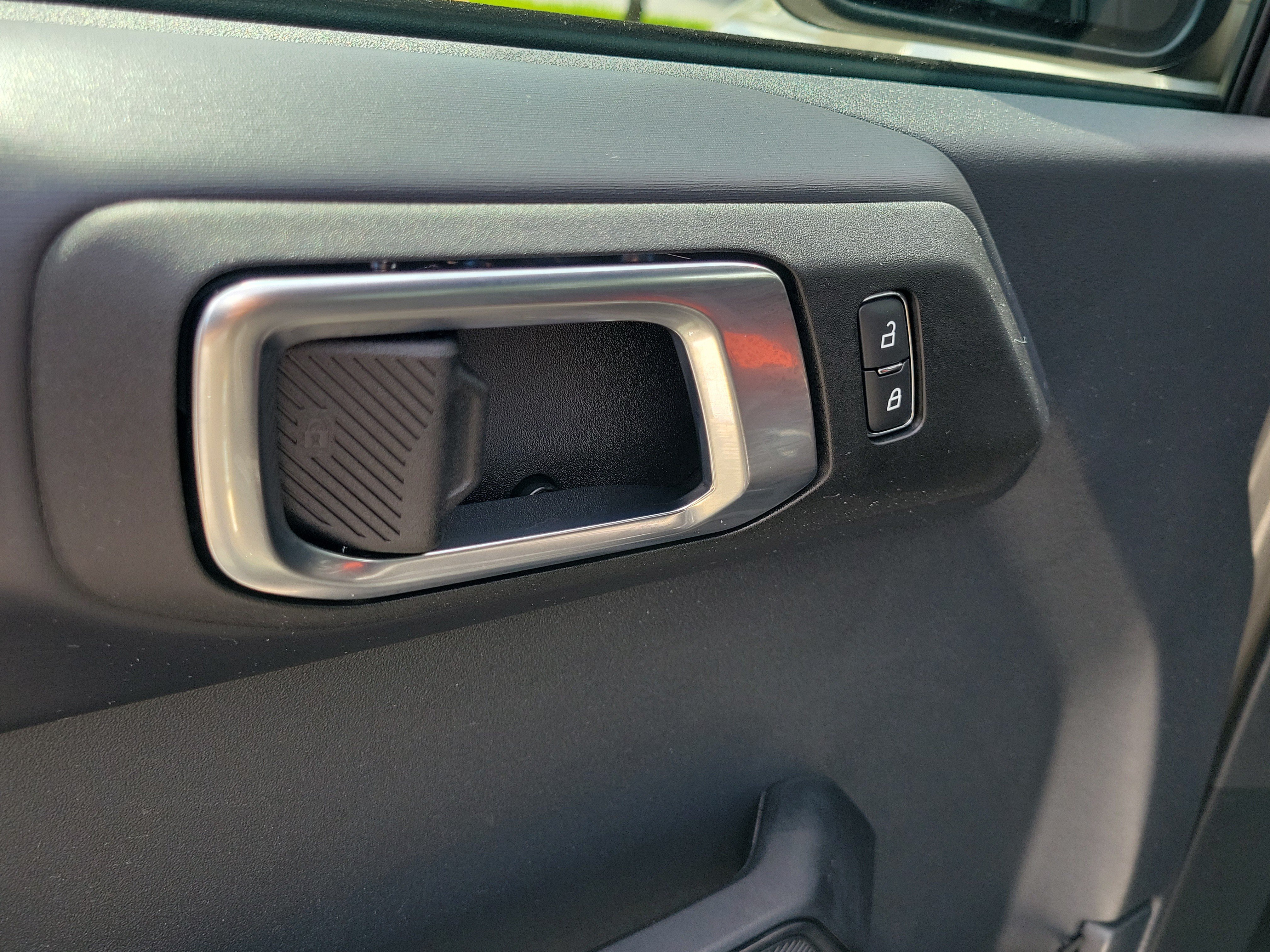 Certified 2025 Ford Bronco Outer Banks AWD/4WD image 18