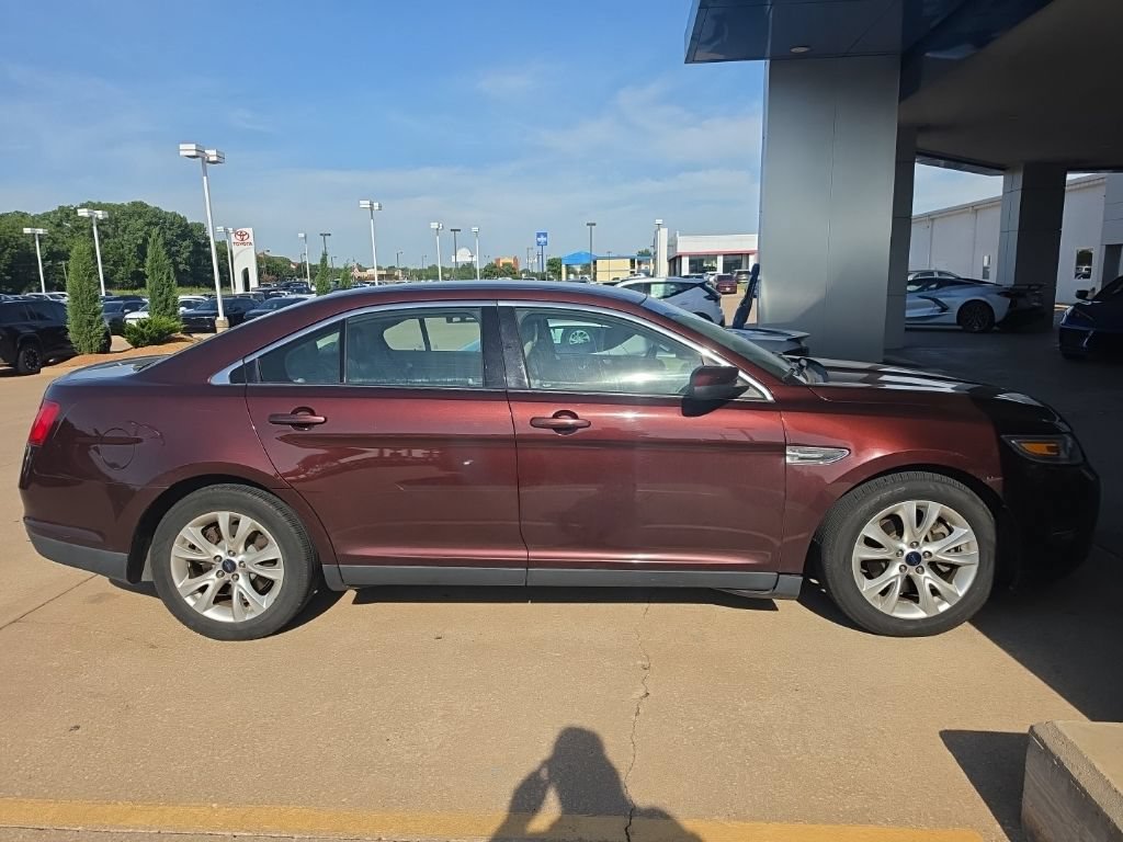 Used 2012 Ford Taurus SEL FWD image 5