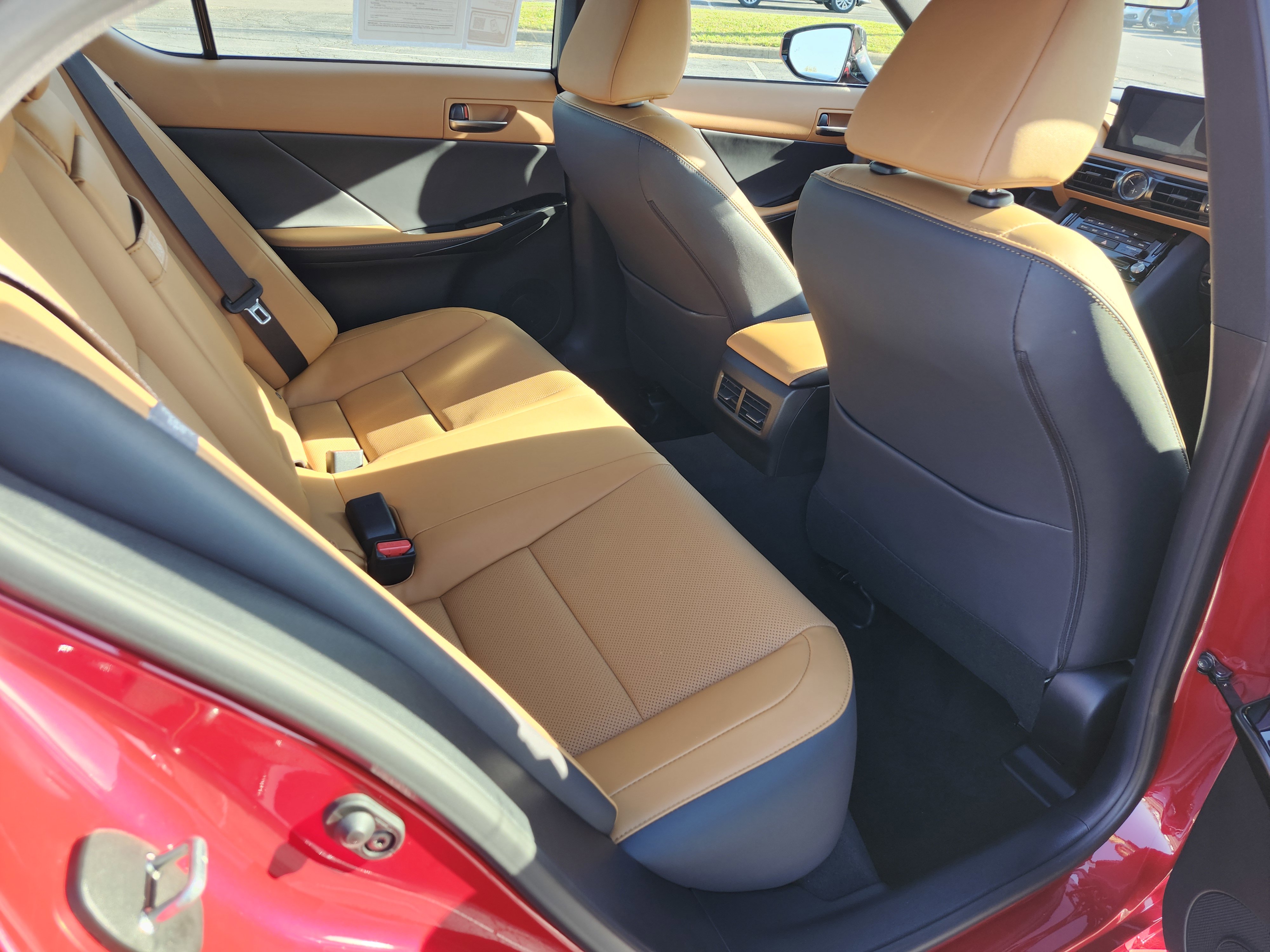 Used 2025 Lexus IS 350 F Sport w/ Navigation Package image 25