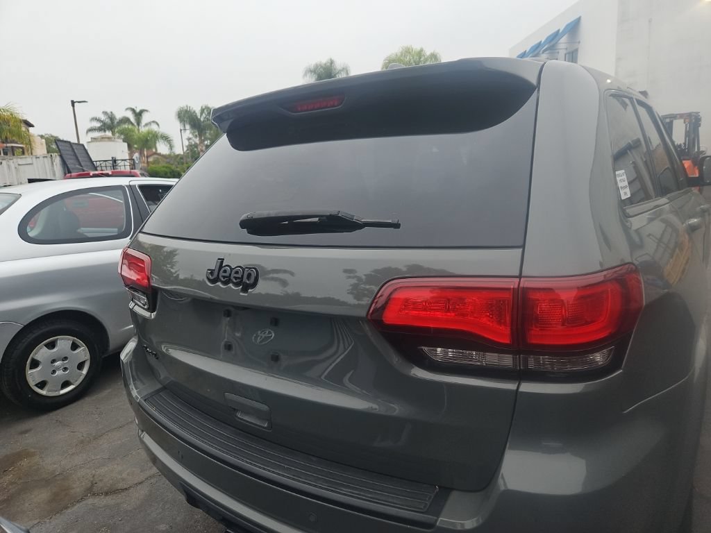 Used 2020 Jeep Grand Cherokee Altitude AWD/4WD image 8