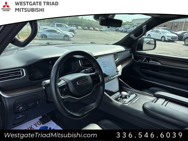 Used 2023 Jeep Grand Wagoneer Series II w/ Flexible Seating Group AWD/4WD image 7