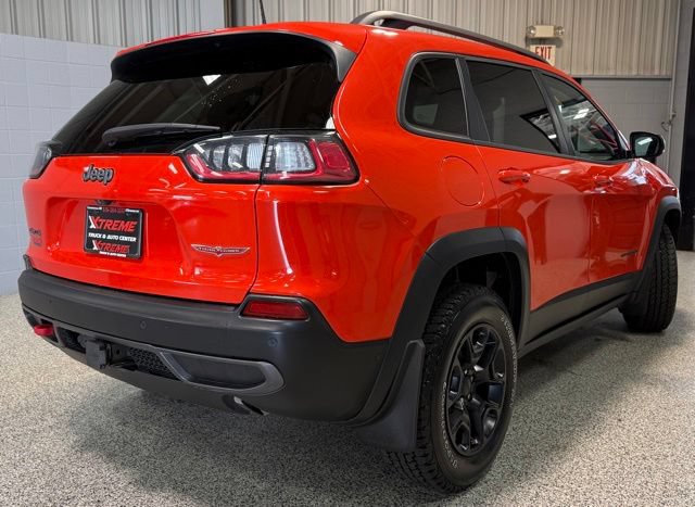 Used 2021 Jeep Cherokee Trailhawk AWD/4WD image 6