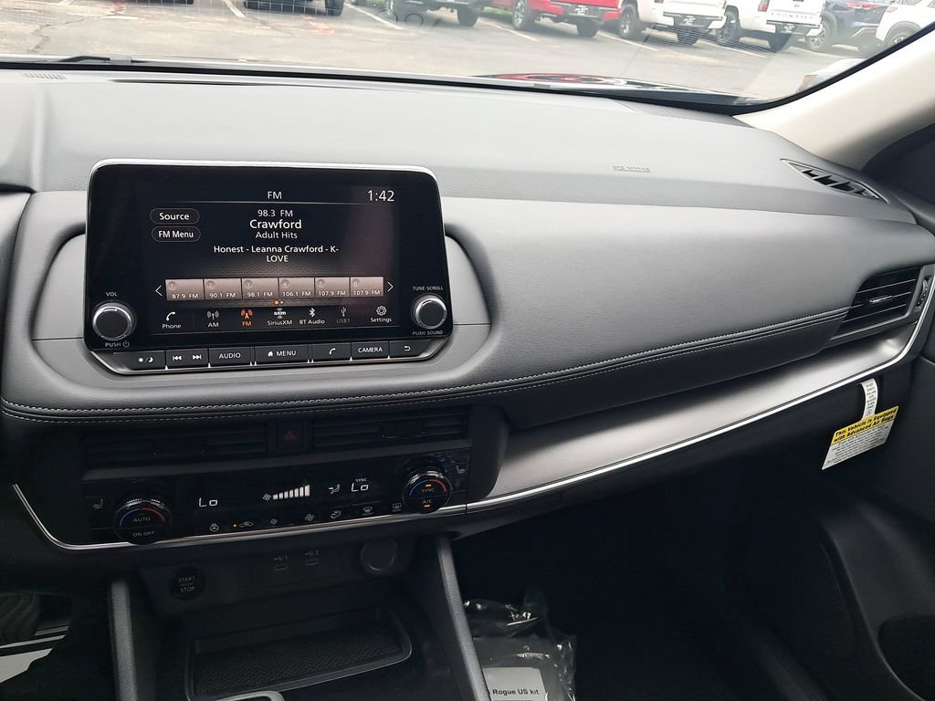 New 2026 Nissan Rogue SV w/ Cold Weather Package AWD/4WD image 20