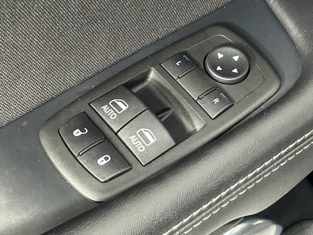 Used 2021 Dodge Challenger R/T Scat Pack RWD image 30
